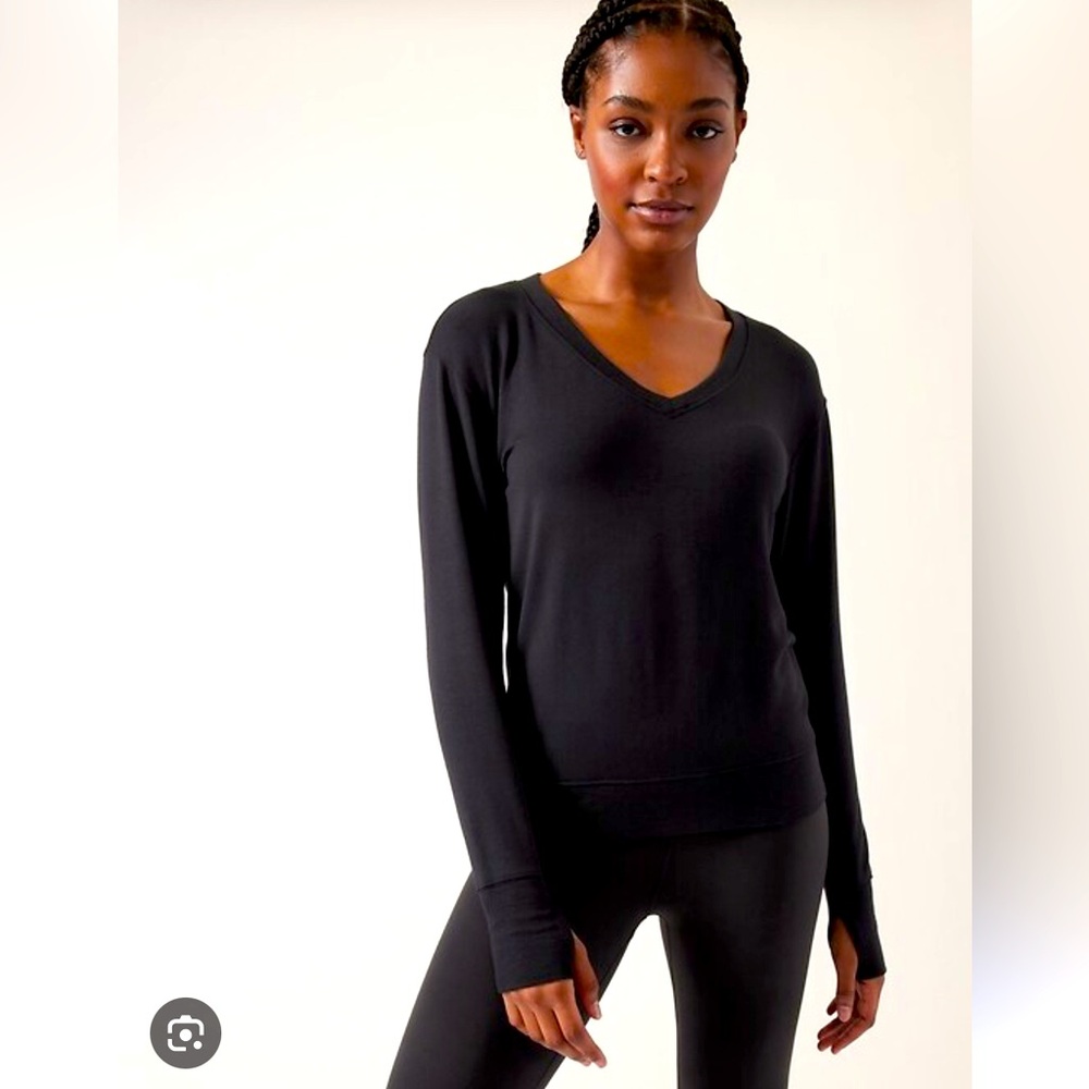 ATHLETA V- NECK SWEATSHIRT